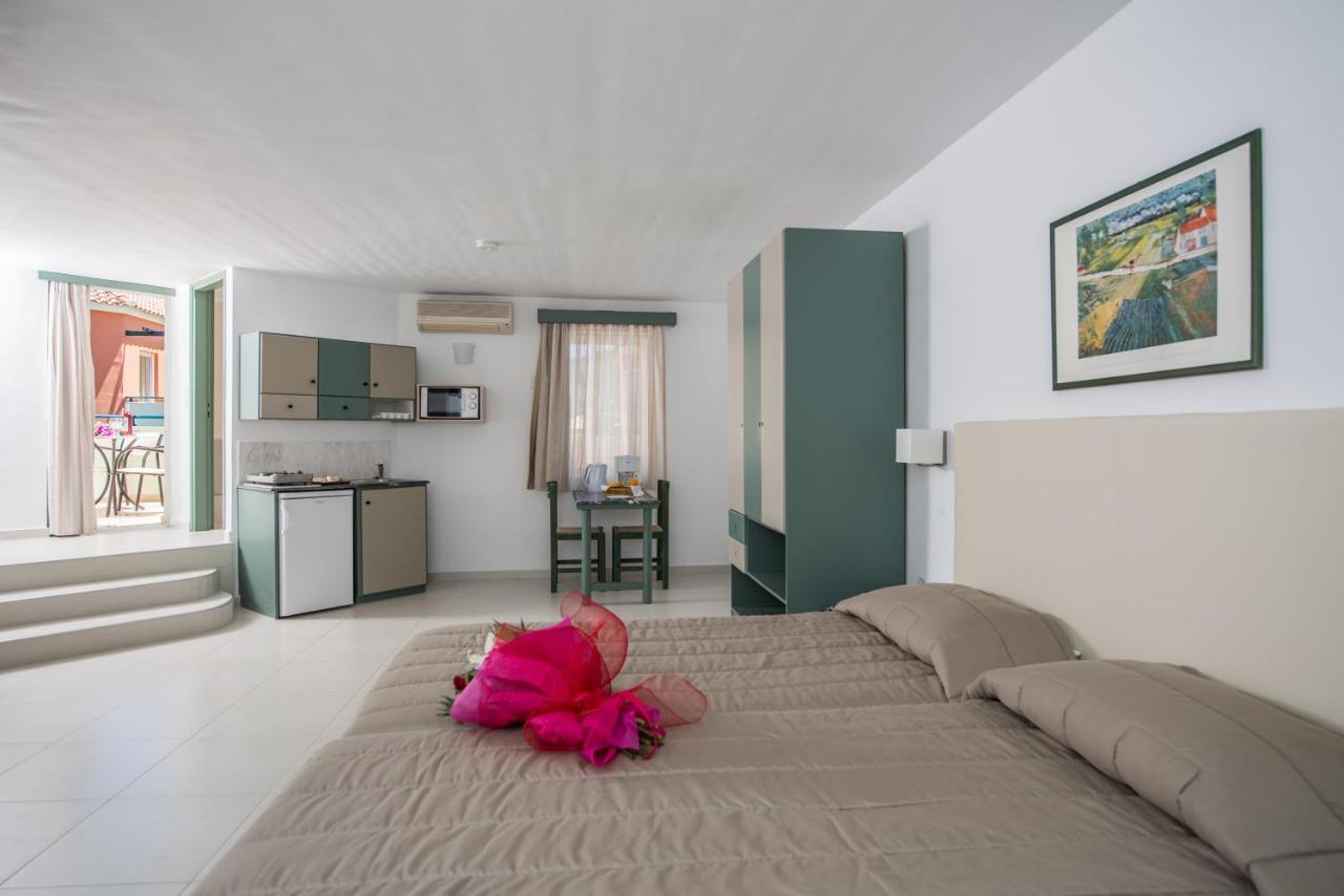 Stefan Village Hotel Agia Marina Buitenkant foto