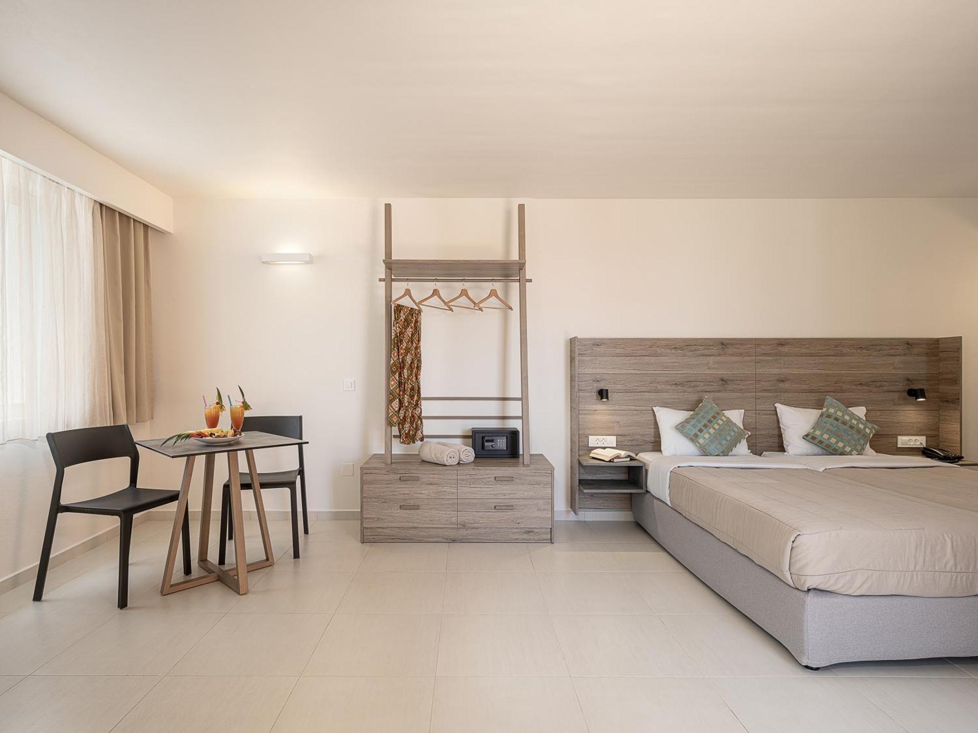 Stefan Village Hotel Agia Marina Buitenkant foto